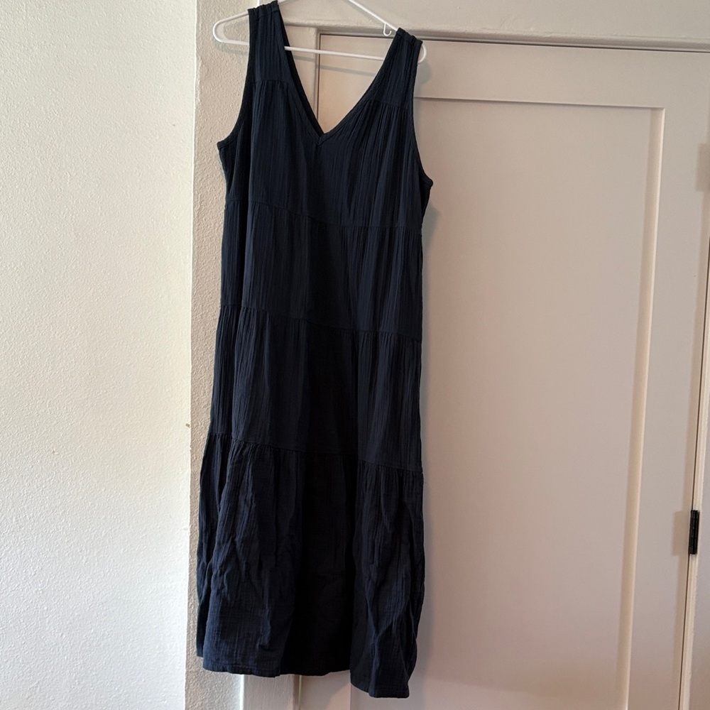 Quince Navy Tiered V-Neck Midi Dress